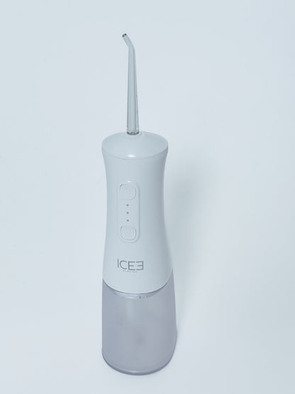 WaterFlossy | White